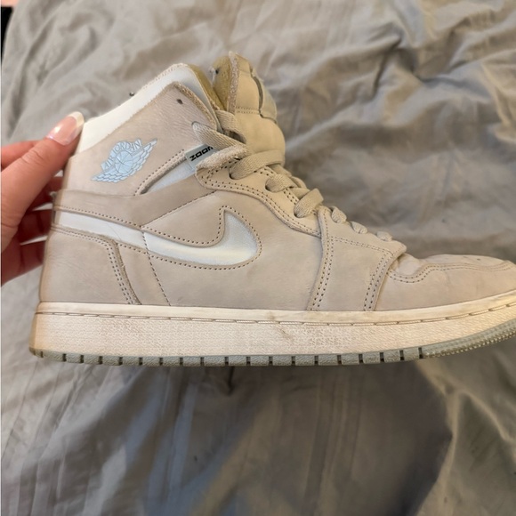 ‼️FLASH SALE‼️ Nike Jordan Women's Sneakers in Cool Gray Light Blue - Picture 3 of 7